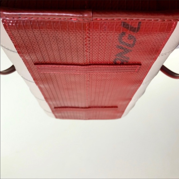 Elvis & Kresse Ivory Burberry Leather Boston Bag - Picture 6 of 12